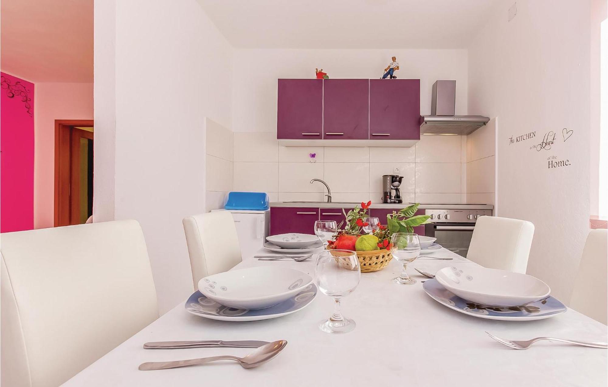 Awesome Apartment In Dobrinj With Wifi Exterior photo