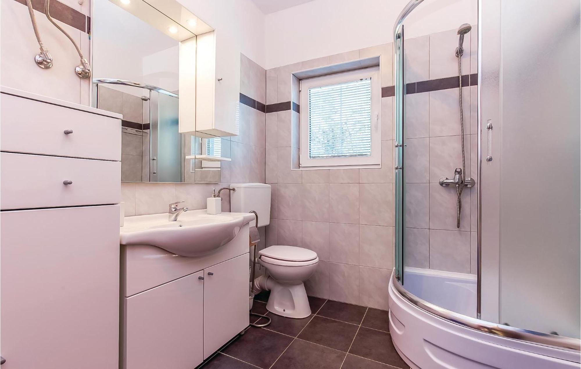 Awesome Apartment In Dobrinj With Wifi Exterior photo